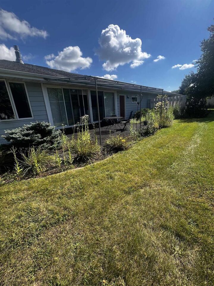 Property Photo:  4005 Mackinac Drive  WI 53546 