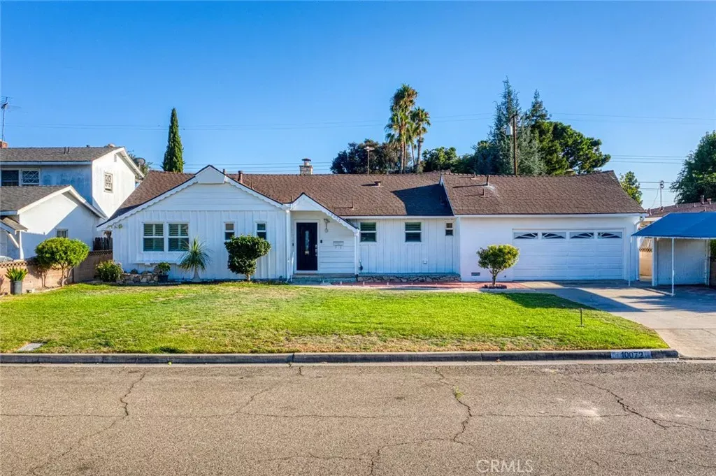 Property Photo:  10072 Roselee Drive  CA 92840 