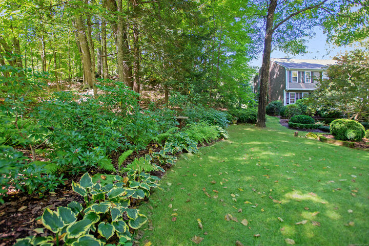 Property Photo:  3 Great Pond Lane  CT 06896 