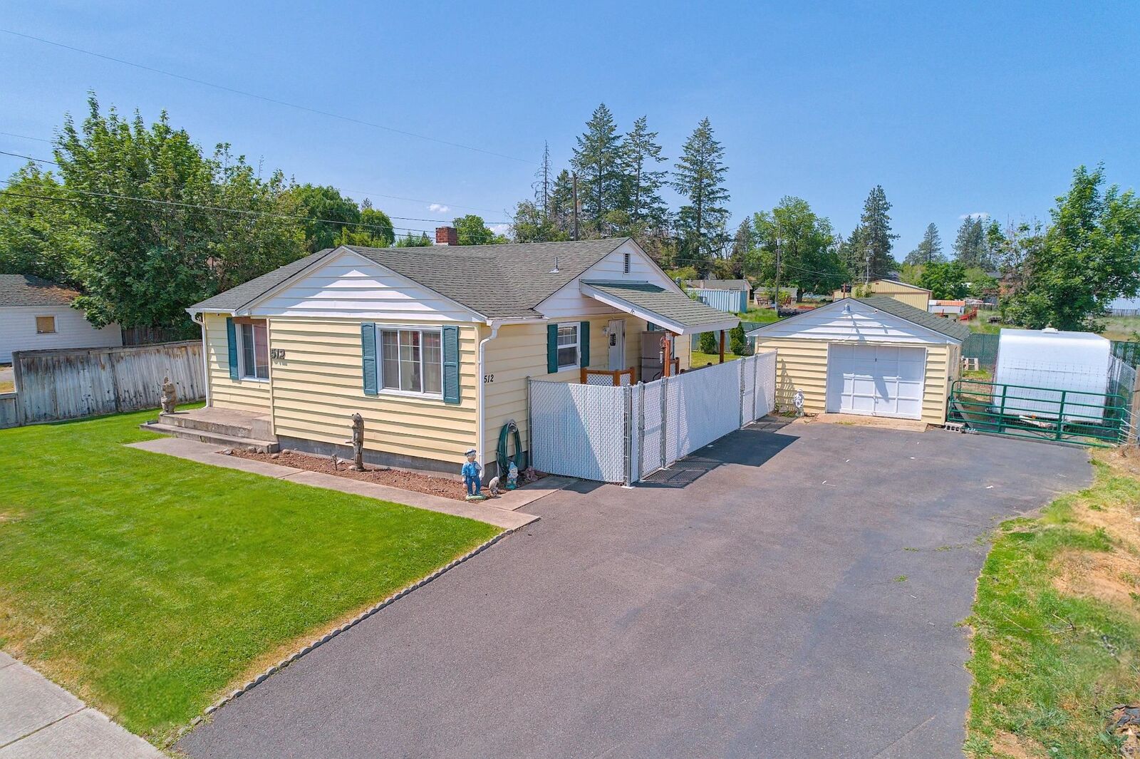 Property Photo: 512 S Thierman Rd WA 99212