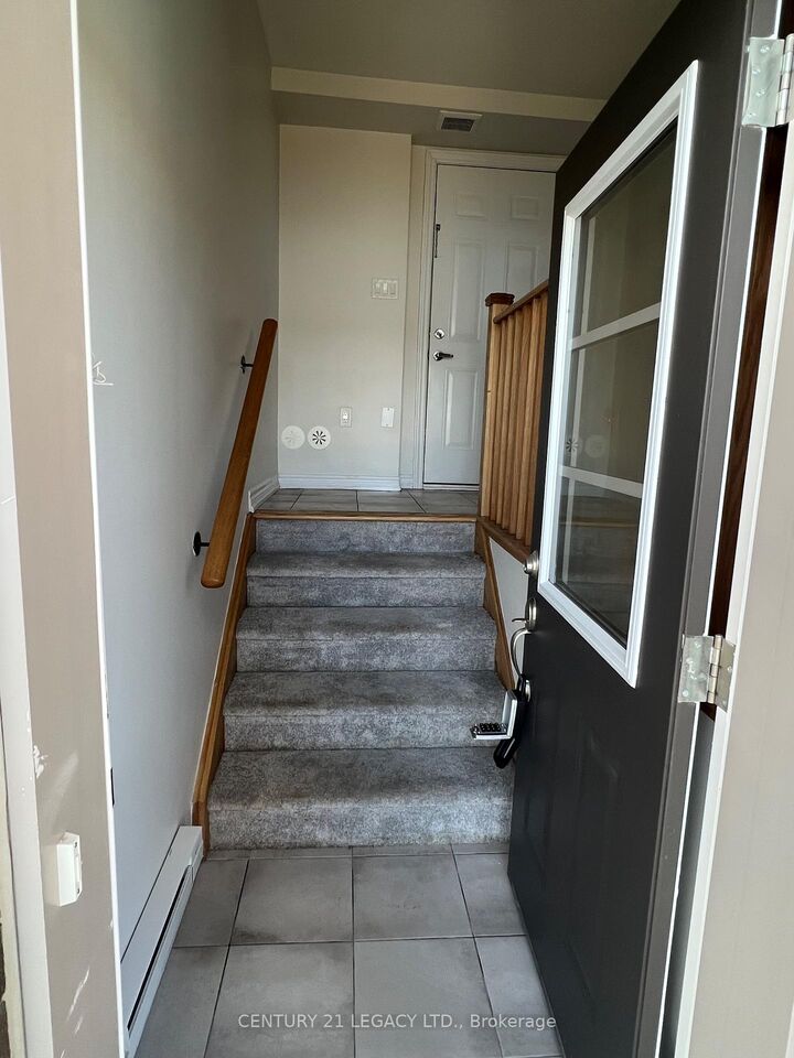 Property Photo: 1530 Bloor Street ON L1E 0G9