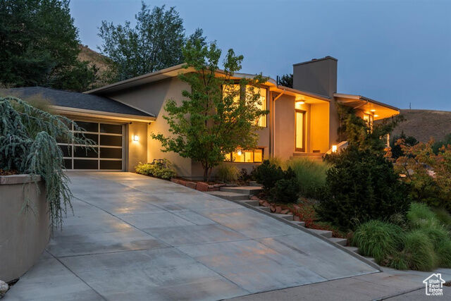 Property Photo: 938 N Terrace Hills Dr UT 84103
