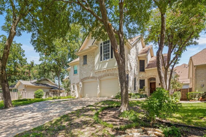 Property Photo:  3805 Tonkawa Trail A2  TX 78756 