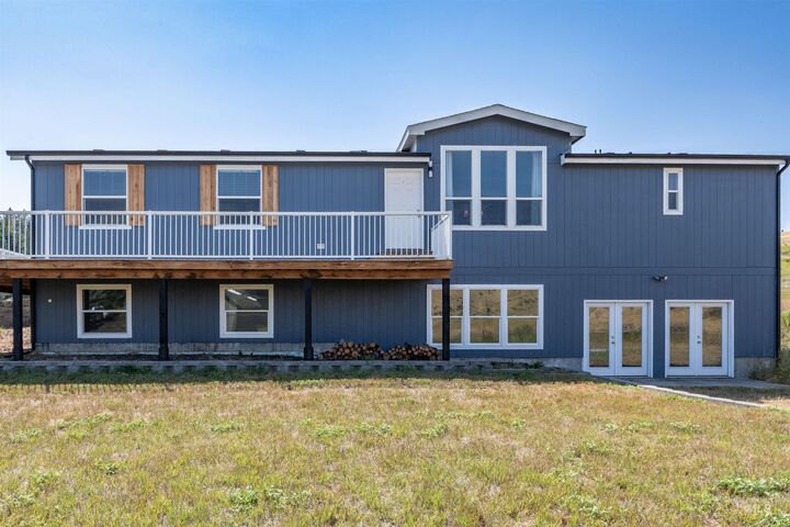 Property Photo: 1095 E Rock Creek Road ID 83855