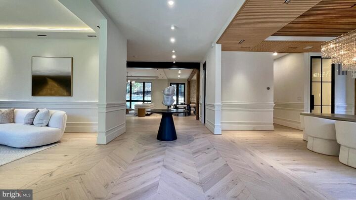 Property Photo: 1441 Woodacre Drive VA 22101