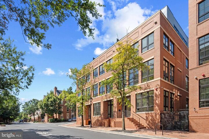 223 S Union Street  Alexandria VA 22314 photo