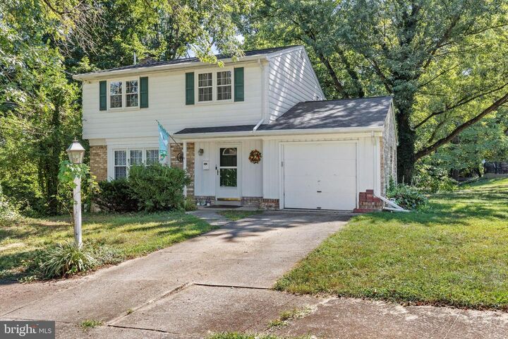 Property Photo:  8 Redwood Place  PA 17011 