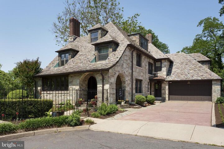 Property Photo:  33 Richey Place  NJ 08618 