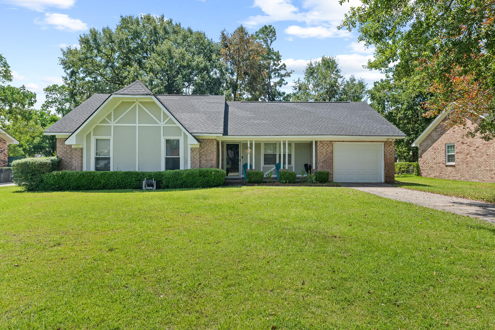 Property Photo: 812 Beauregard Road SC 29486