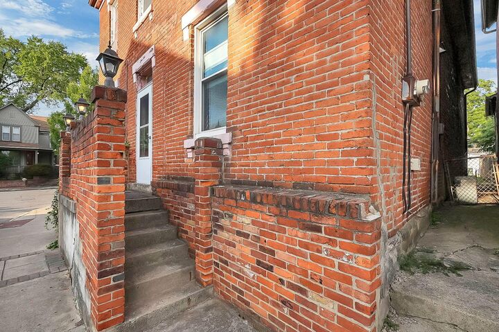 Property Photo:  1272 S 4th Street  OH 43206 