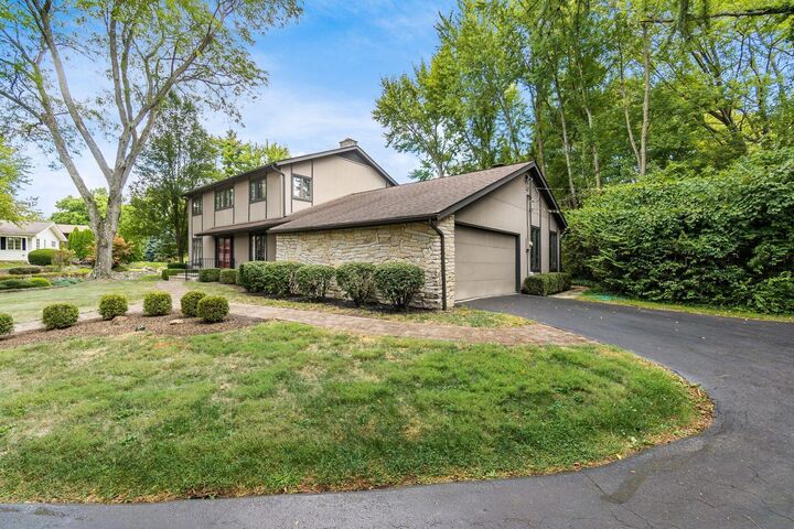 Property Photo: 182 Hillcrest Drive OH 43081