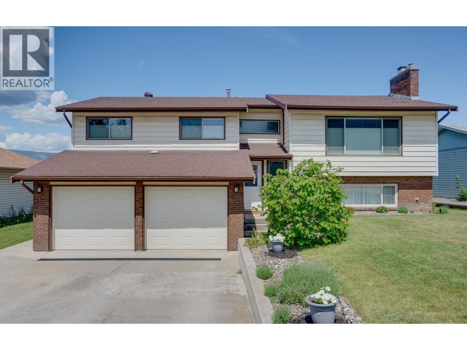Property Photo:  2640 Catherine Crescent  BC V4Y 0B3 