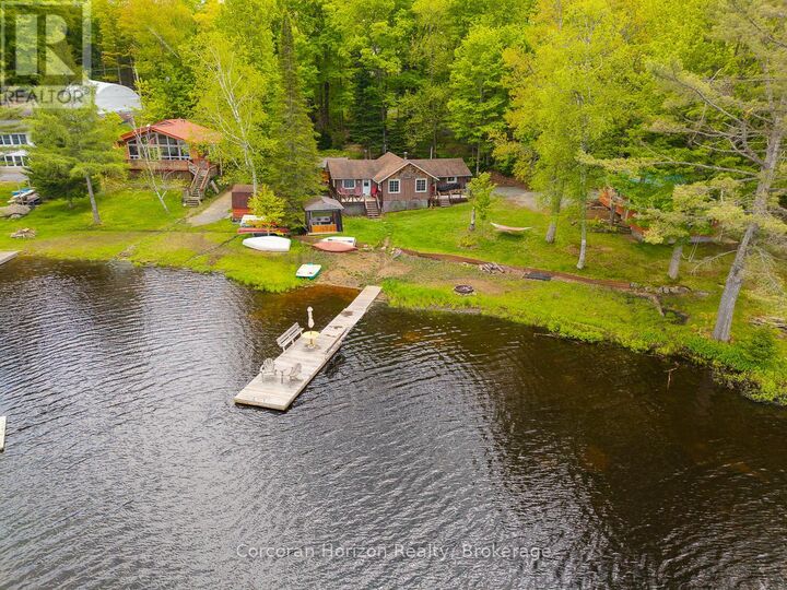 Photo de la propriété:  247 Mainhood Road  ON P0B 1M0 