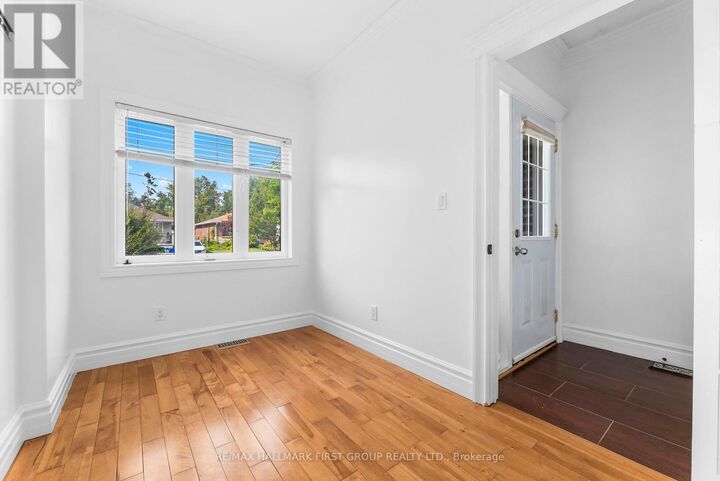 Photo de la propriété:  147 Tresane Street  ON L1J 1T7 