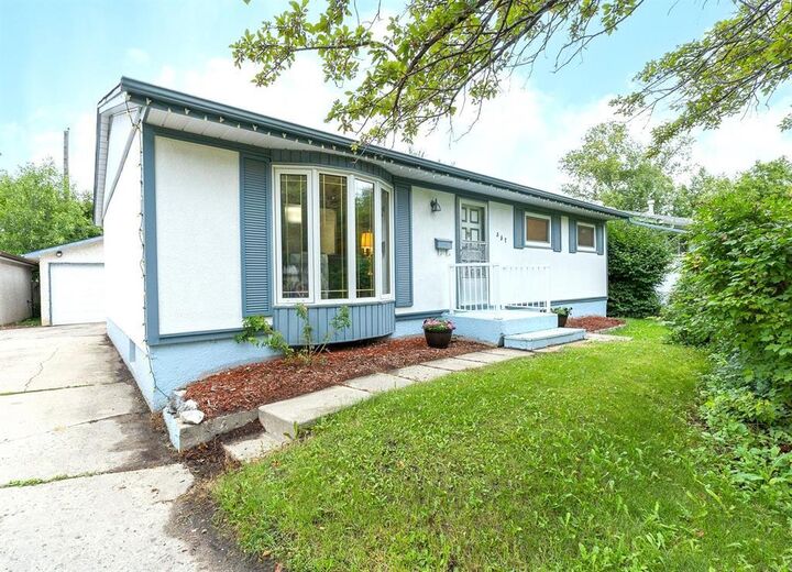 357 Harold Avenue East  Winnipeg MB R2C 0R8 photo