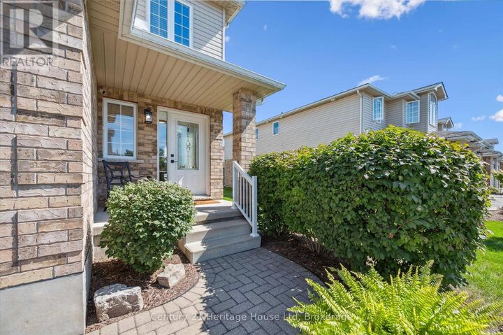Property Photo:  20 Shackleton Drive 7  ON N1E 0C5 