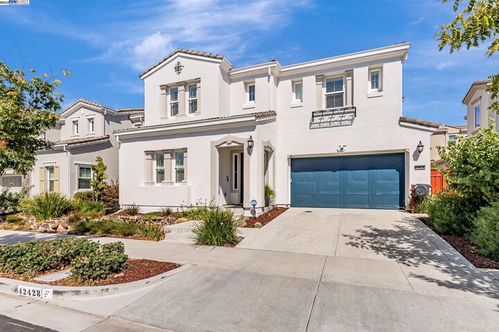 Property Photo:  42428 Areca Palm St  CA 94539 