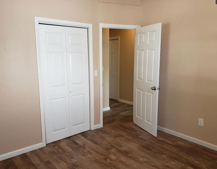 Property Photo:  1916 Seidenberg Avenue  FL 33040 