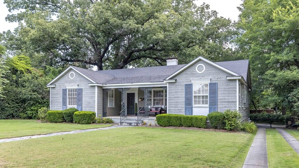 Property Photo:  1811 Park Drive  GA 31906 