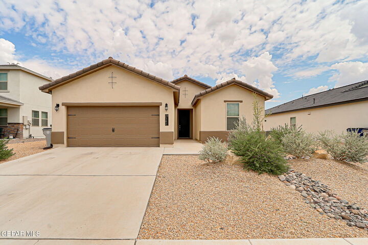 2382 Enchanted Butte Place  El Paso TX 79911 photo