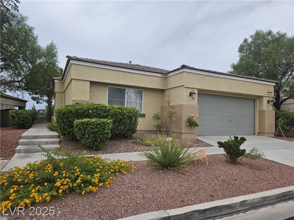 Property Photo:  10517 India Hawthorn Avenue  NV 89144 