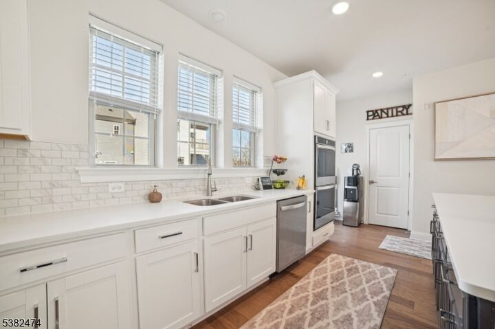 Property Photo:  6 Lilac Dr  NJ 07059 