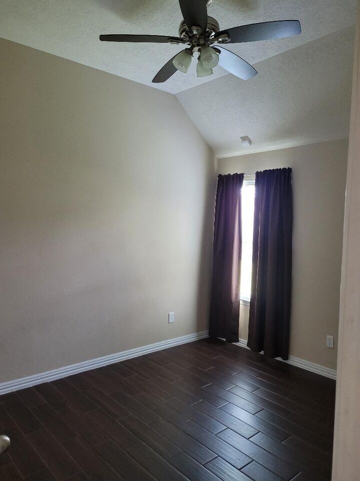 Property Photo: 4822 Emerald Bay Circle TX 77523