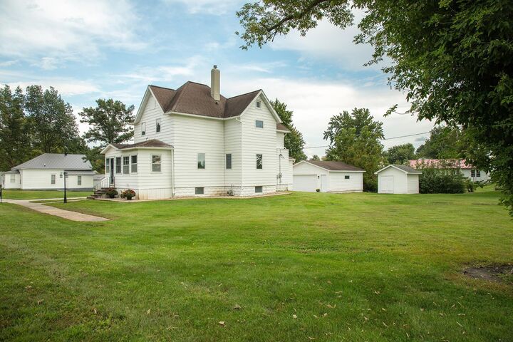 Property Photo: 405 SW 2nd Avenue IA 50676