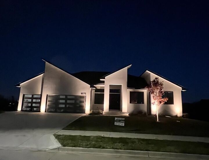 18176 Alderleaf Drive  Clive IA 50325 photo