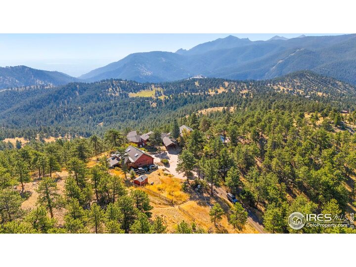 Property Photo: 470 79 1327 1344 1327 Weaver Dr CO 80302