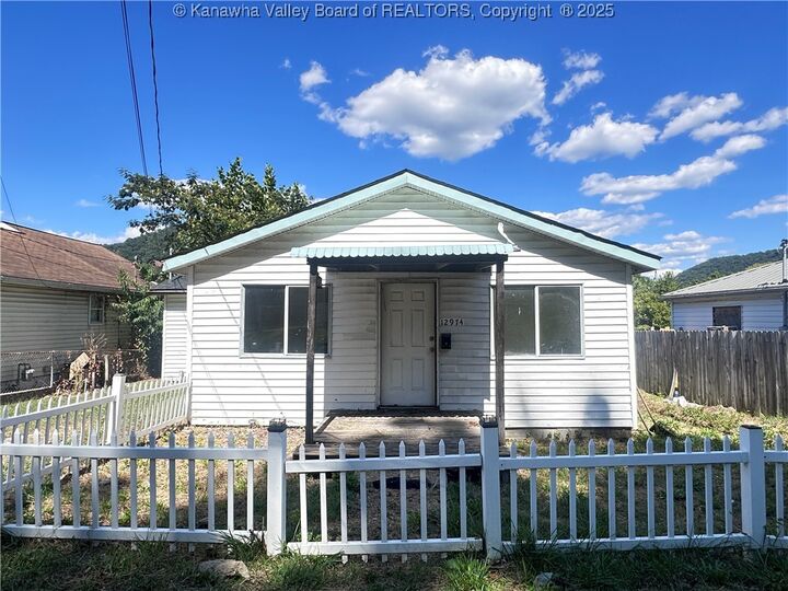 12974 Ohio Avenue  Chesapeake WV 25315 photo