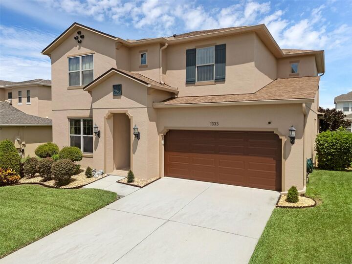 Property Photo:  1333 Gatewood Avenue  FL 34715 