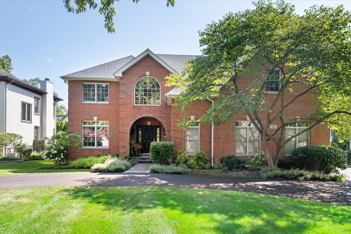 Property Photo: 1131 Linden Avenue IL 60015