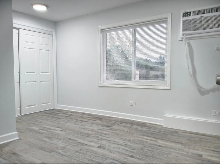 Property Photo: 287 8th Street 3A IL 60090