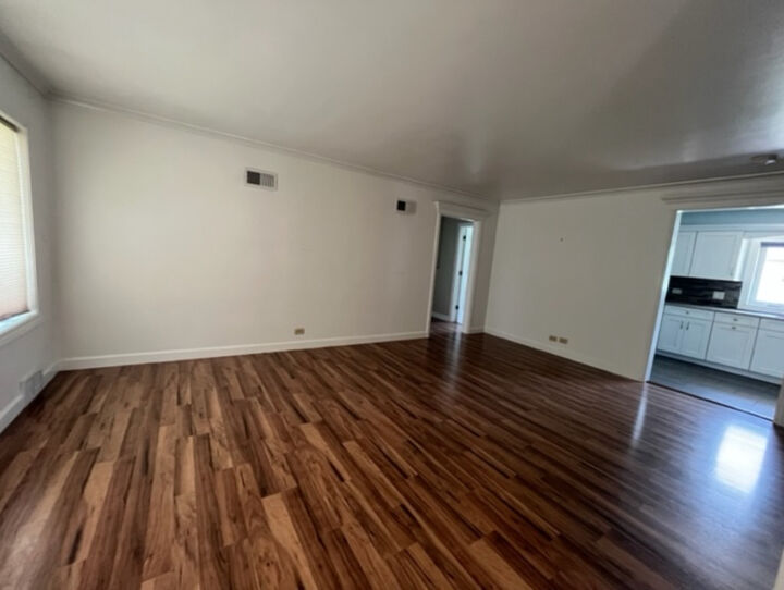 Property Photo:  