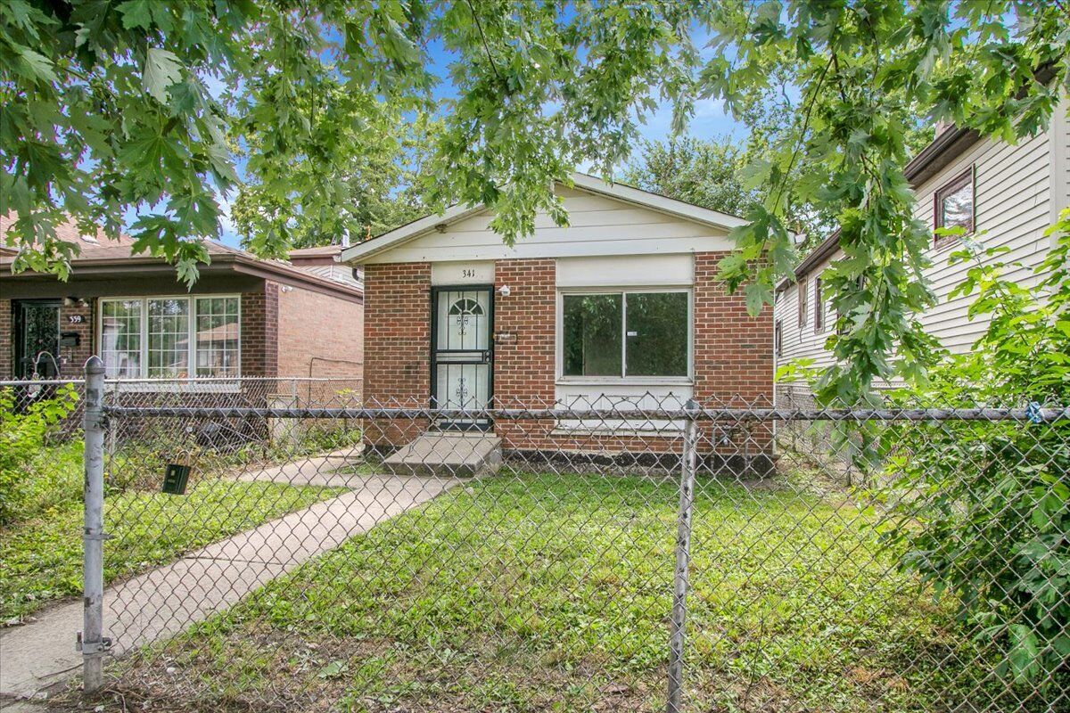Property Photo:  341 W 105th Place  IL 60628 