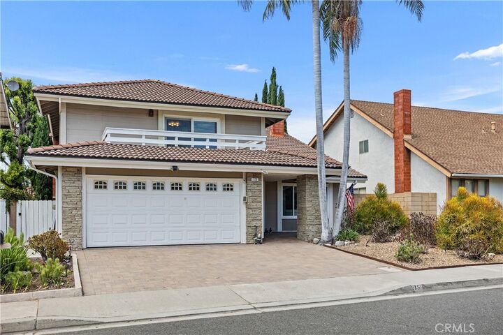 Property Photo:  15 Colonial  CA 92620 