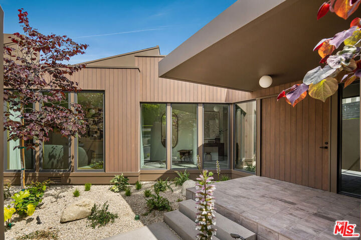 Property Photo:  1849 Rising Glen Road  CA 90069 