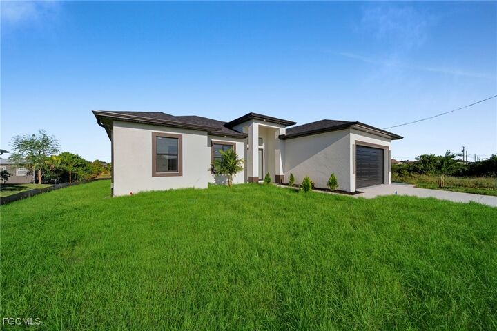 Property Photo: 3102 Douglas Avenue S FL 33976