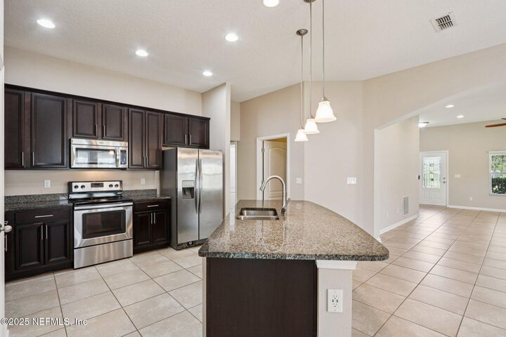 Property Photo: 15543 Bareback Drive FL 32234