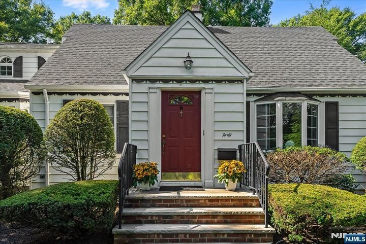 Property Photo: 40 Heathcote Road NJ 07452