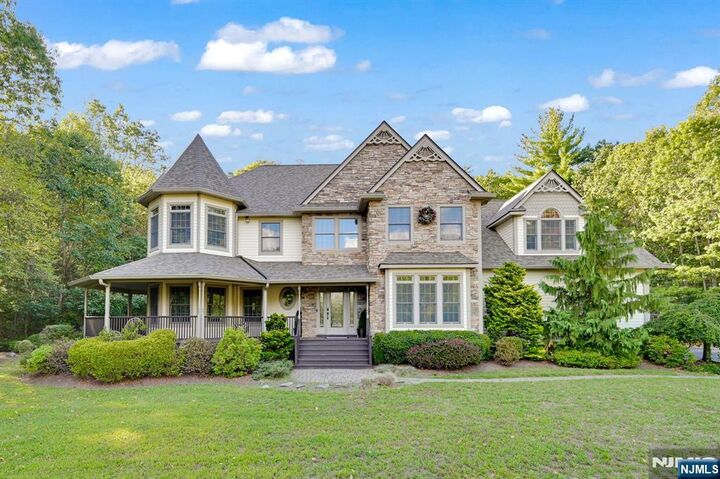 Property Photo:  47 Christine Court  NJ 07480 