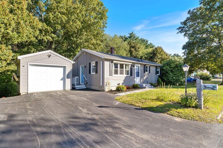 Property Photo:  41 Kelwyn Drive  NH 03878 