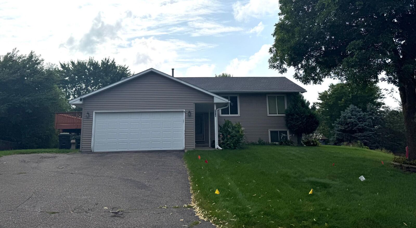 Property Photo: 4516 Whitetail Way MN 55123