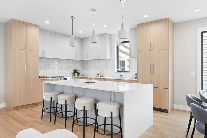 Property Photo:  354 Linwood Ave 1  MA 02460 