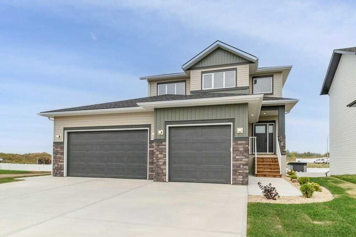 10 Aura Drive  Blackfalds AB T4M 0N3 photo
