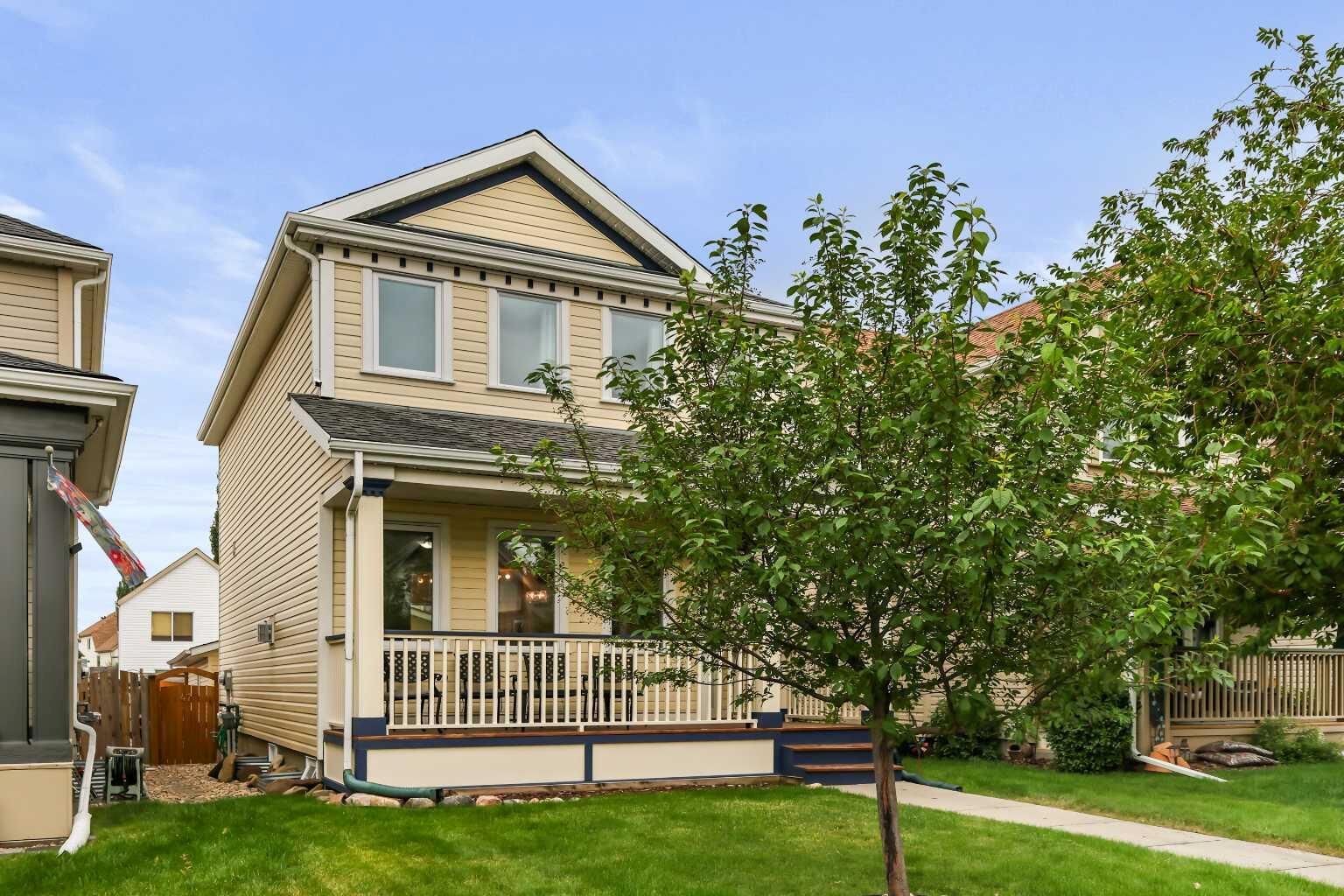 Property Photo:  47 Copperfield Terrace SE  AB T2Z 4V5 