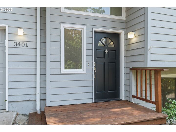 Property Photo: 3401 Videra Dr OR 97405