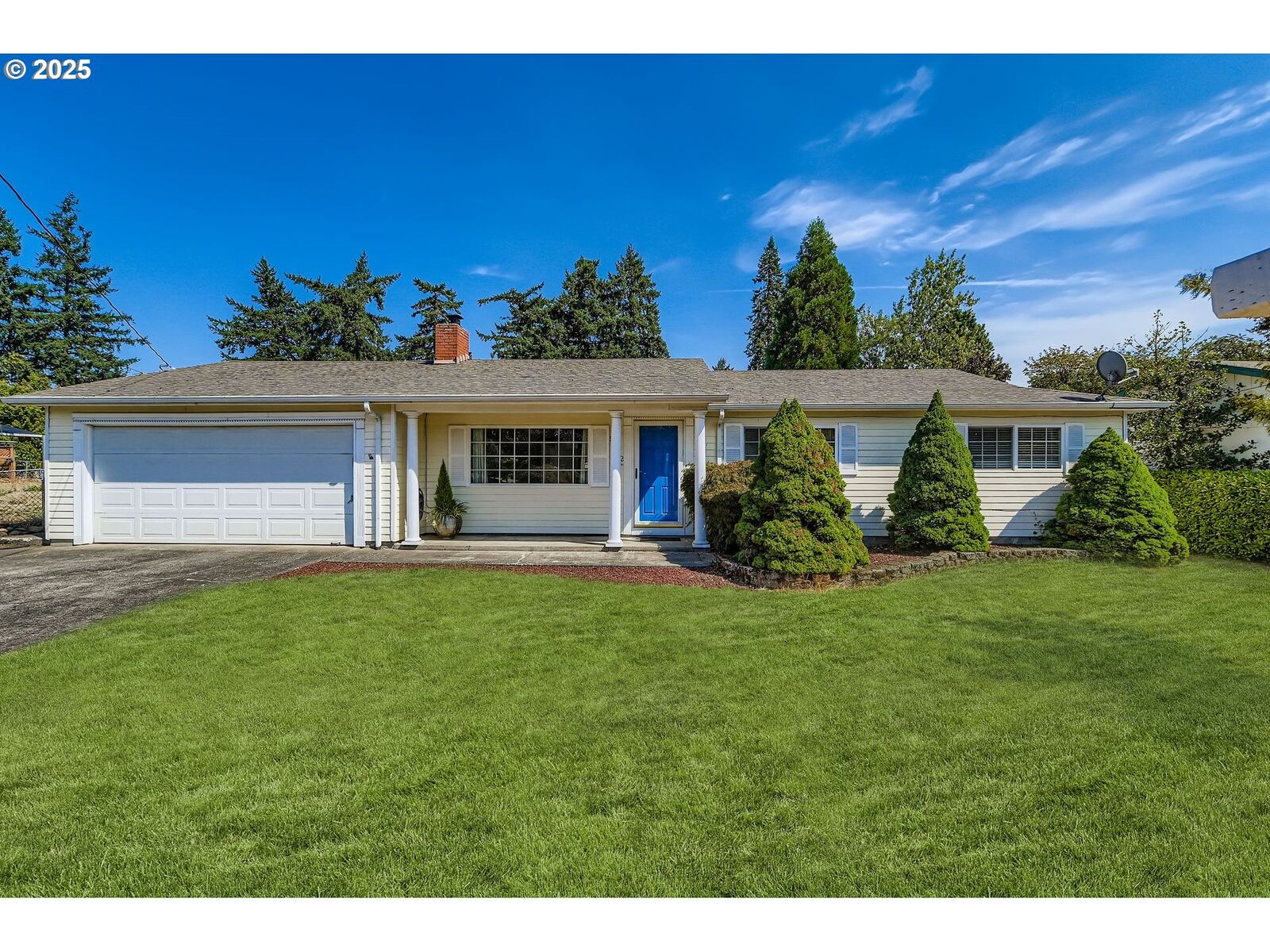 Property Photo: 5322 SE 113th Ave OR 97266