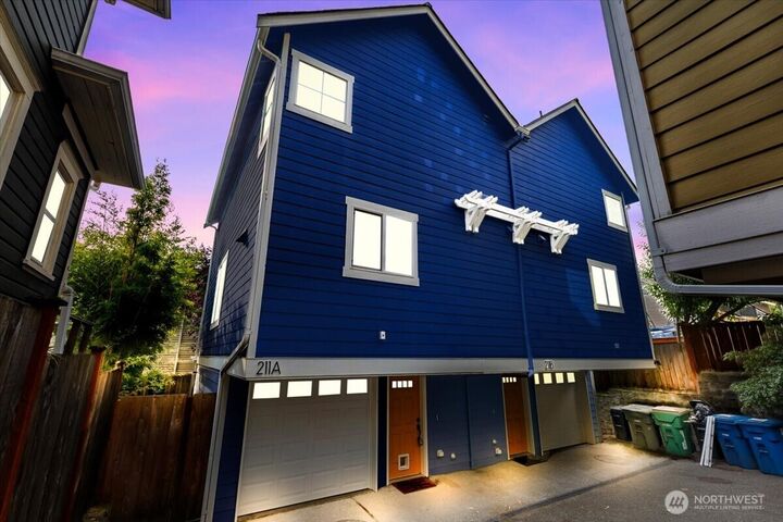 211  15th Avenue  Seattle WA 98122 photo